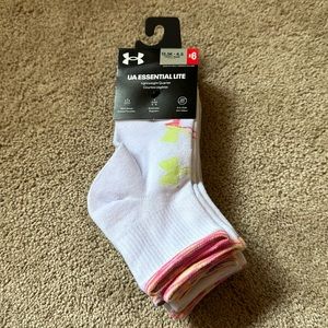 Under Armour girls socks